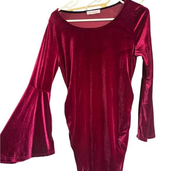 Rosie Velvet Bell Sleeve Bodycon Dress - Picture 1 of 9